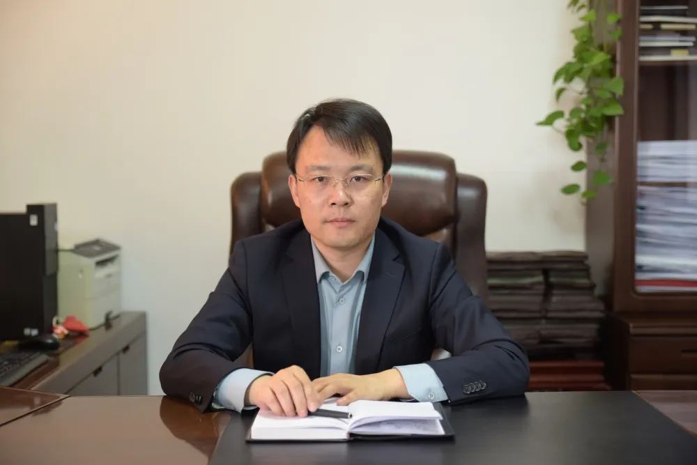中国华能集团扎赉诺尔煤业有限责任公司董事,总经理,党委副书记崔义